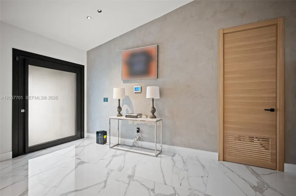 16431 NE 34th Ave North Miami Beach, FL 33160