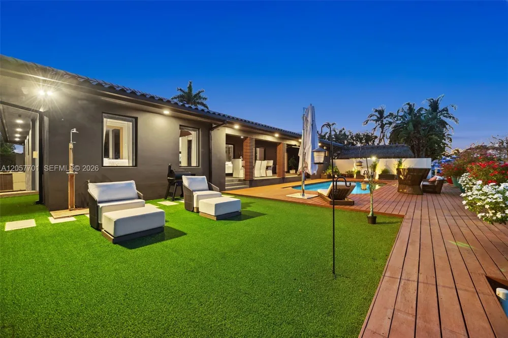 16431 NE 34th Ave North Miami Beach, FL 33160