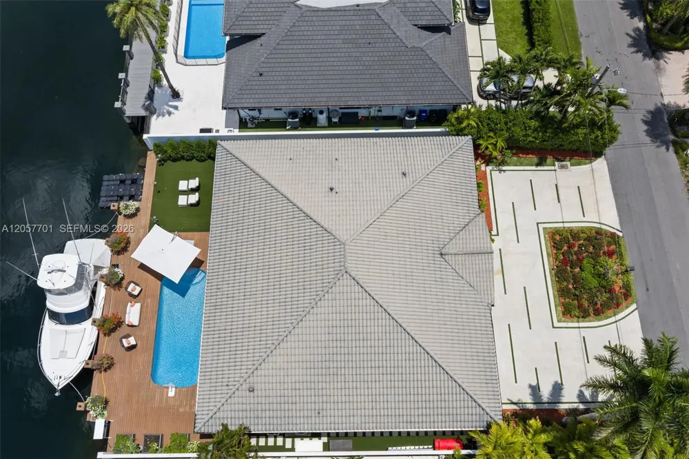 16431 NE 34th Ave North Miami Beach, FL 33160