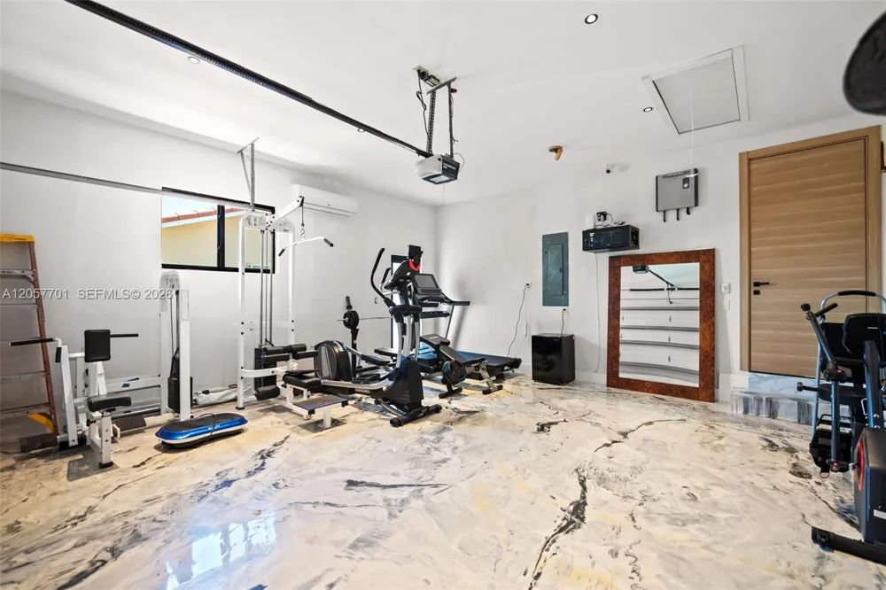 16431 NE 34th Ave North Miami Beach, FL 33160
