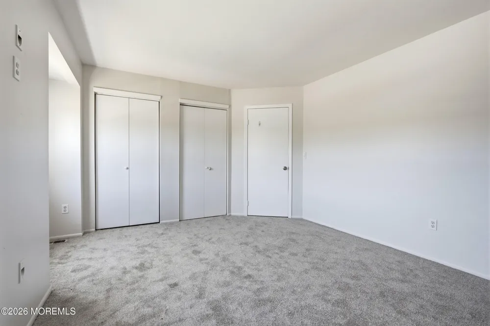 180 Greenwood Loop Road Brick, NJ 08724
