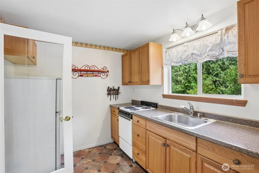 720 Ostrander Rd Kelso, WA 98626