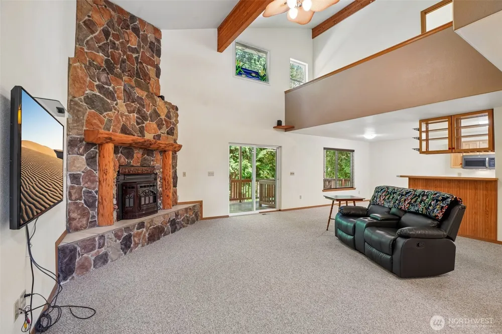 720 Ostrander Rd Kelso, WA 98626