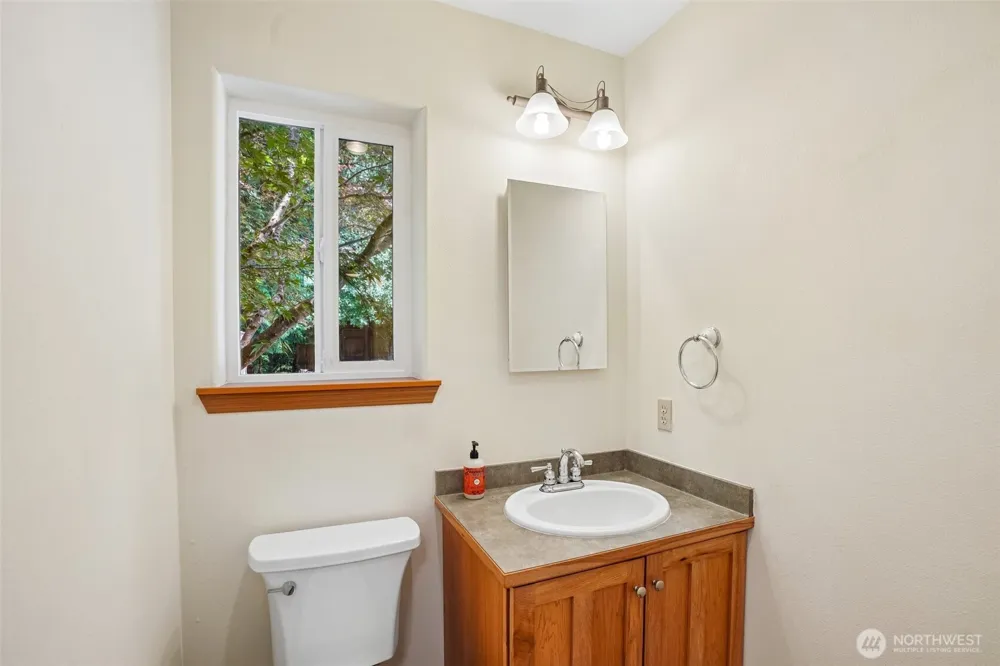720 Ostrander Rd Kelso, WA 98626