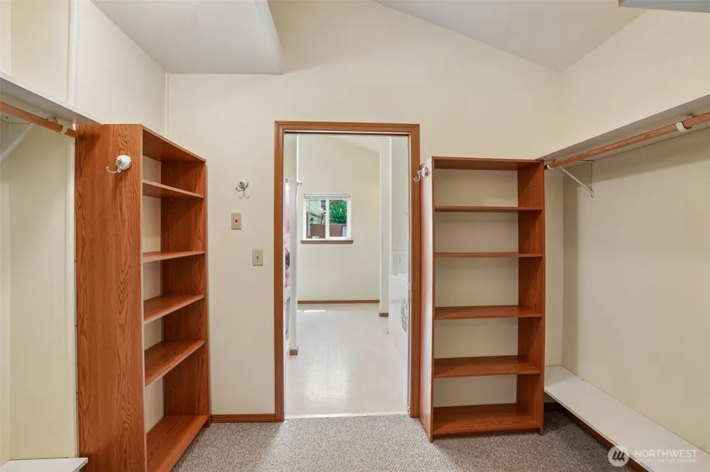 720 Ostrander Rd Kelso, WA 98626