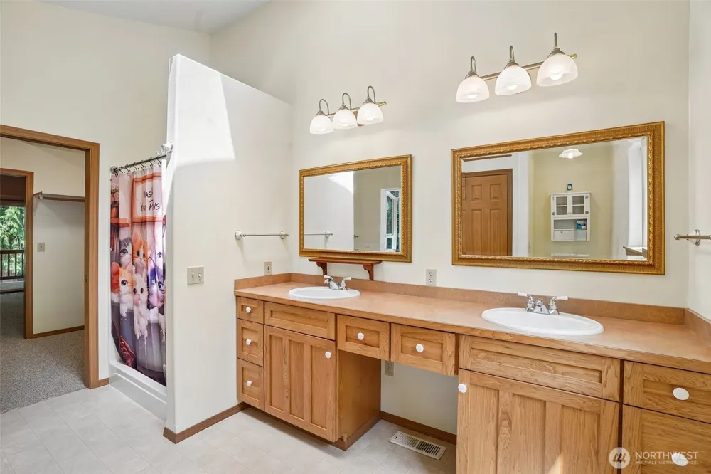 720 Ostrander Rd Kelso, WA 98626