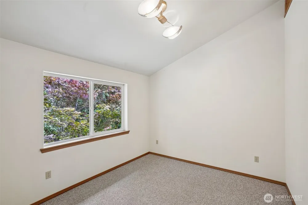 720 Ostrander Rd Kelso, WA 98626