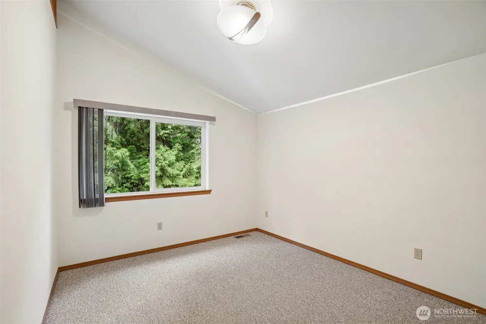 720 Ostrander Rd Kelso, WA 98626