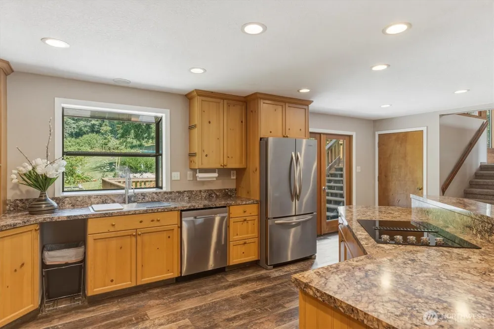 550 Ragland Longview, WA 98632