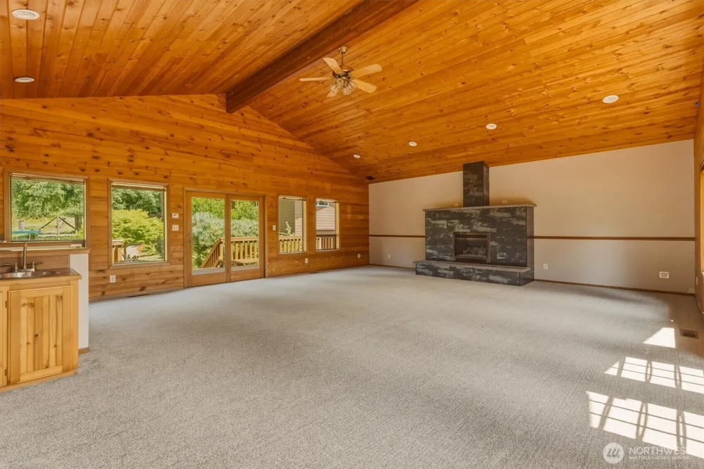 550 Ragland Longview, WA 98632