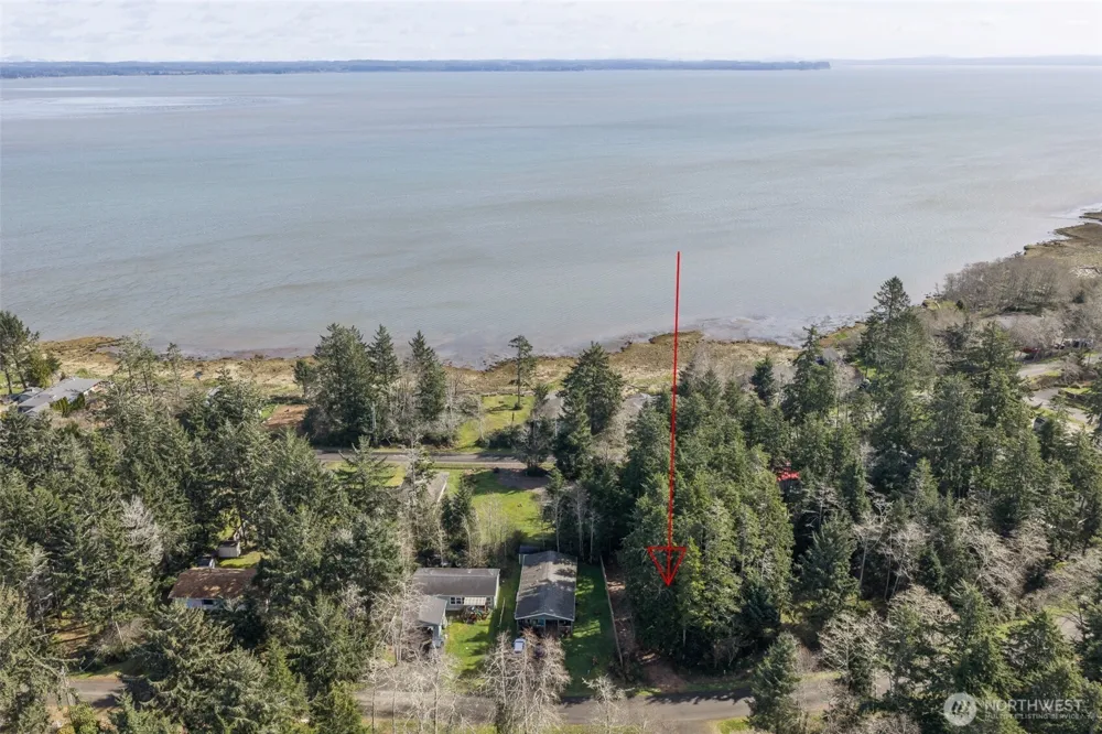 736 Chenois Avenue NE Ocean Shores, WA 98569