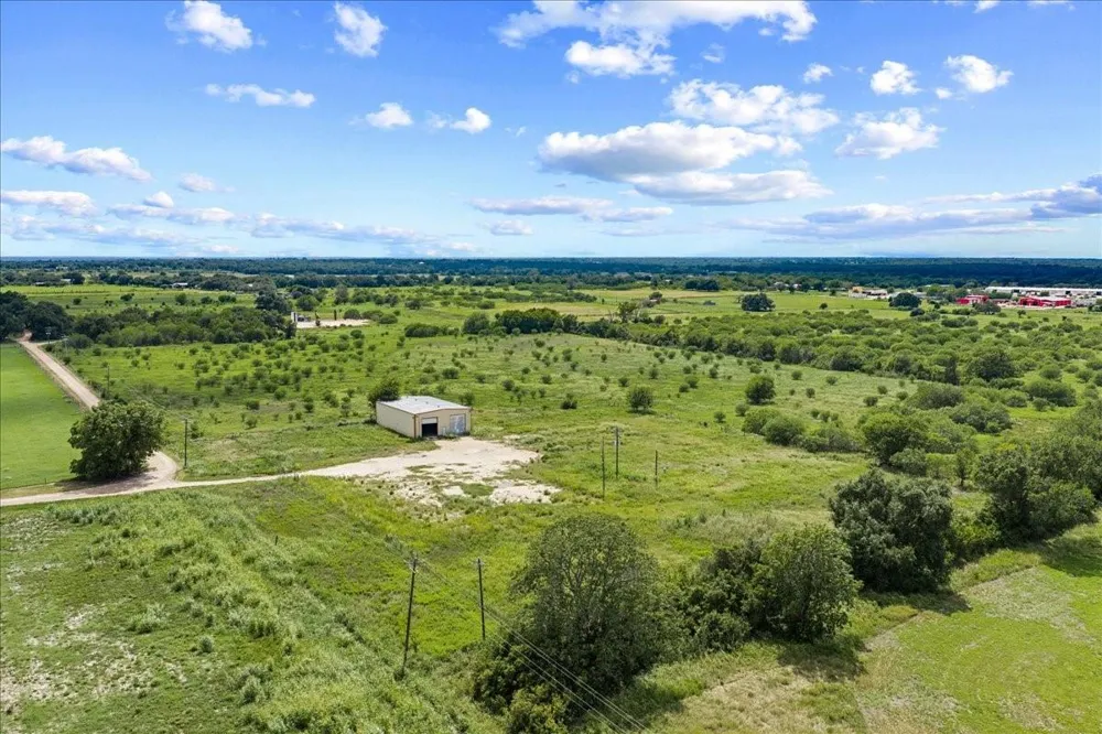 399 Prune Road La Grange, TX 78945
