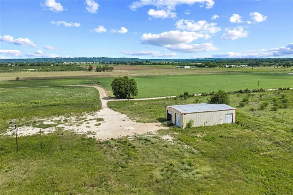 399 Prune Road La Grange, TX 78945