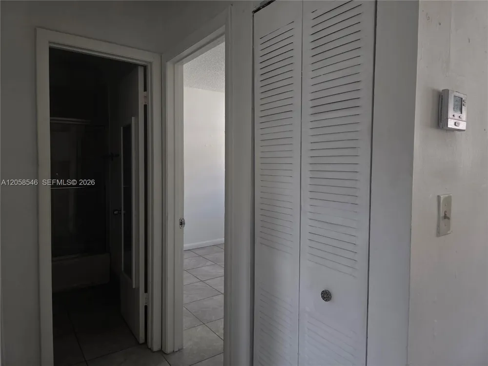5525 W 24th Way #12 Hialeah, FL 33016