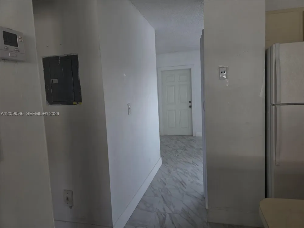 5525 W 24th Way #12 Hialeah, FL 33016