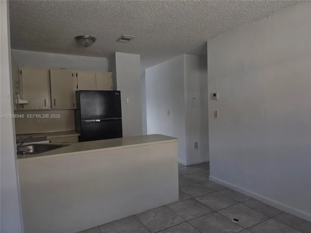 5525 W 24th Way #12 Hialeah, FL 33016