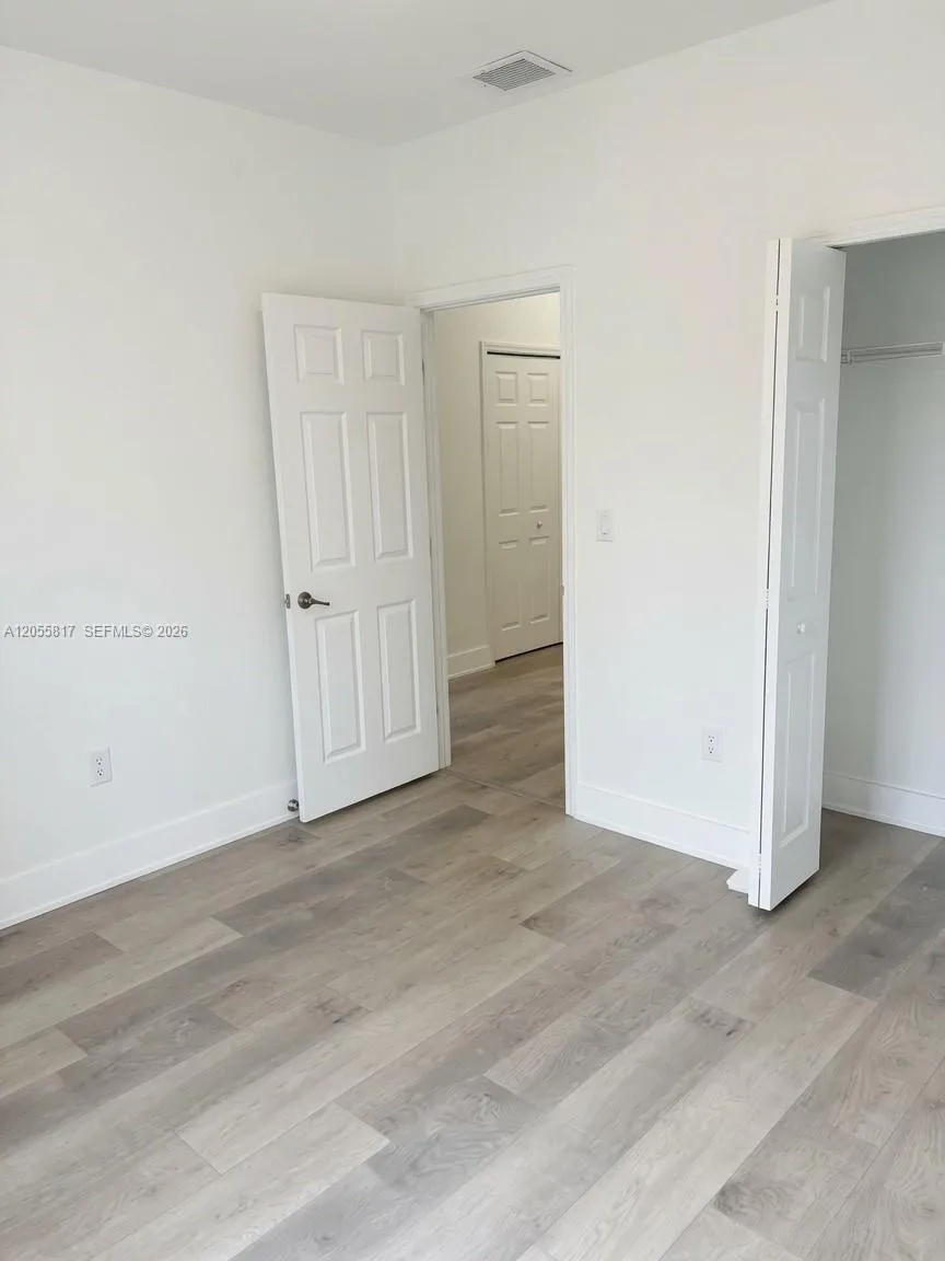 16654 SW 83rd Ln Miami, FL 33193