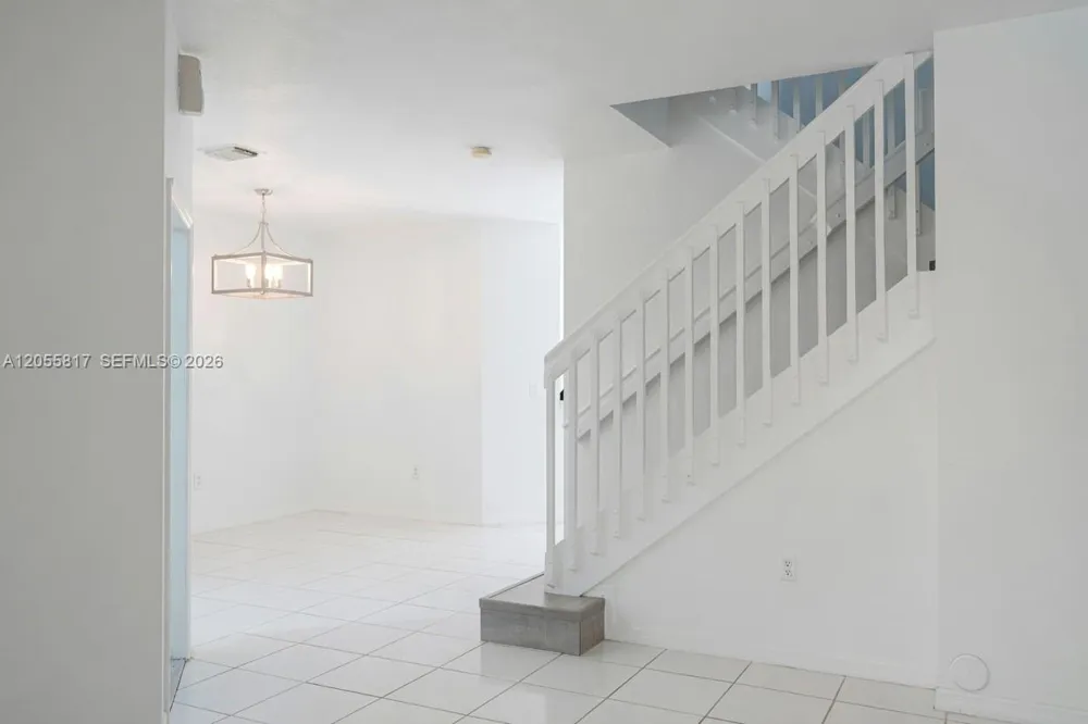 16654 SW 83rd Ln Miami, FL 33193