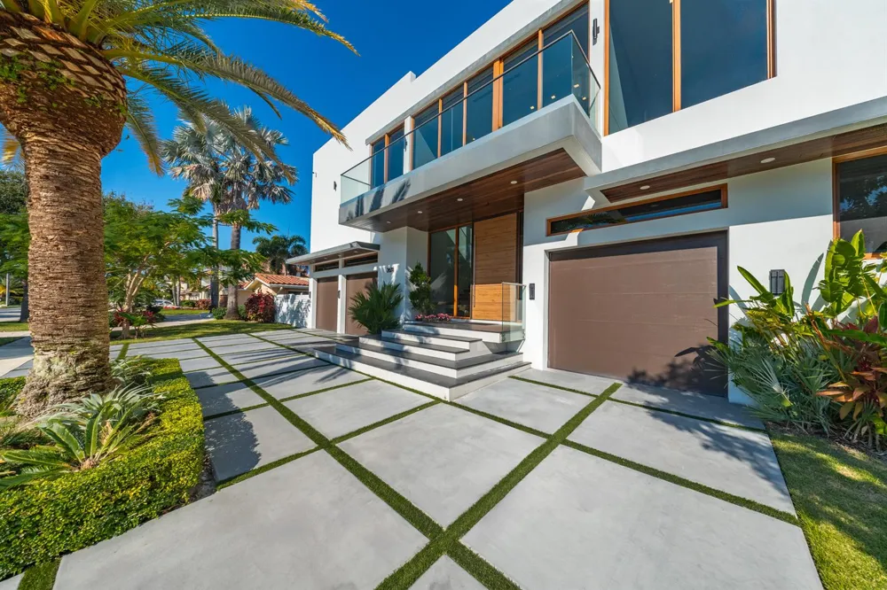 2631 NE 48TH COURT Lighthouse Point, FL 33064