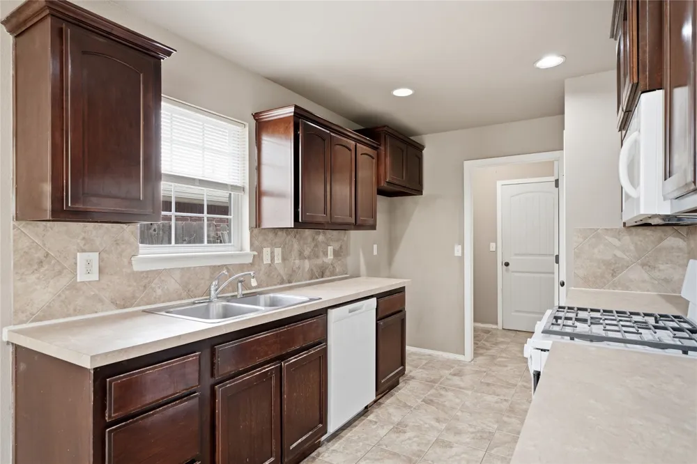 612 Ross Street Sapulpa, OK 74066
