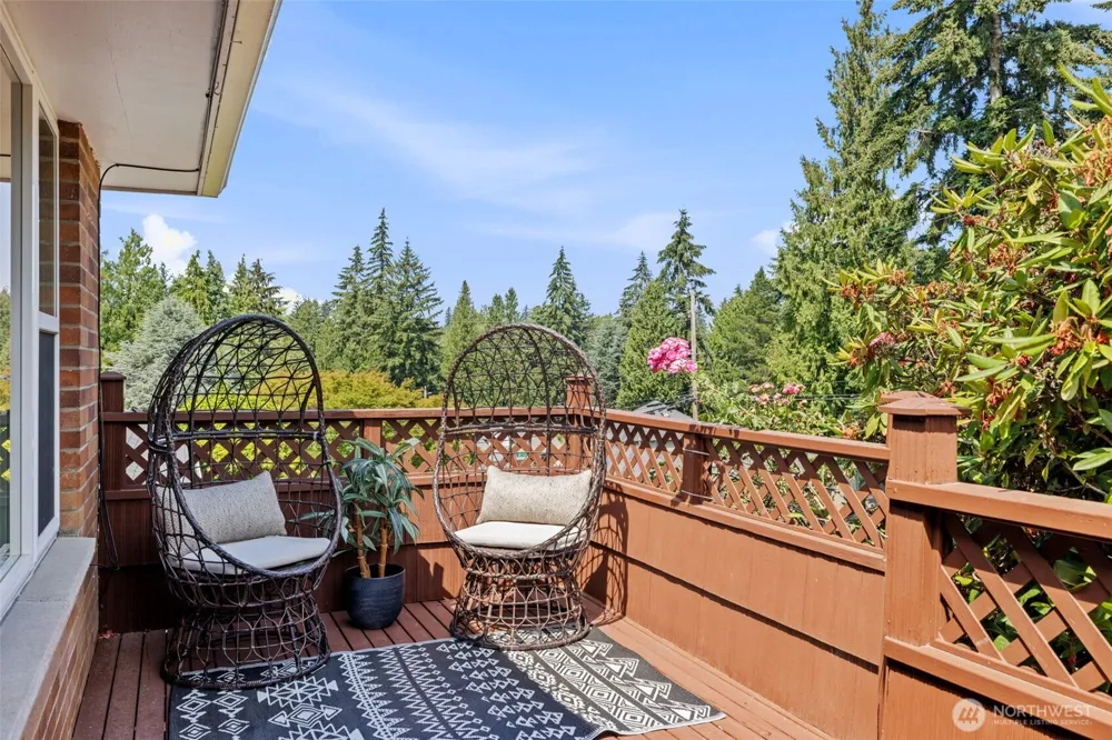 16613 19th Avenue SW Burien, WA 98166