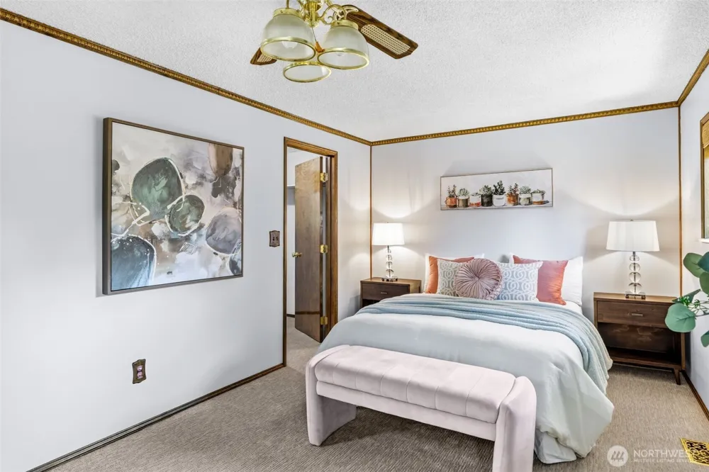 16613 19th Avenue SW Burien, WA 98166