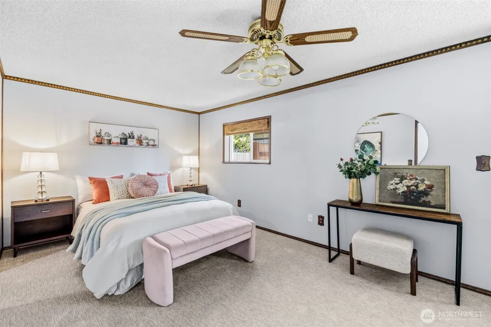 16613 19th Avenue SW Burien, WA 98166