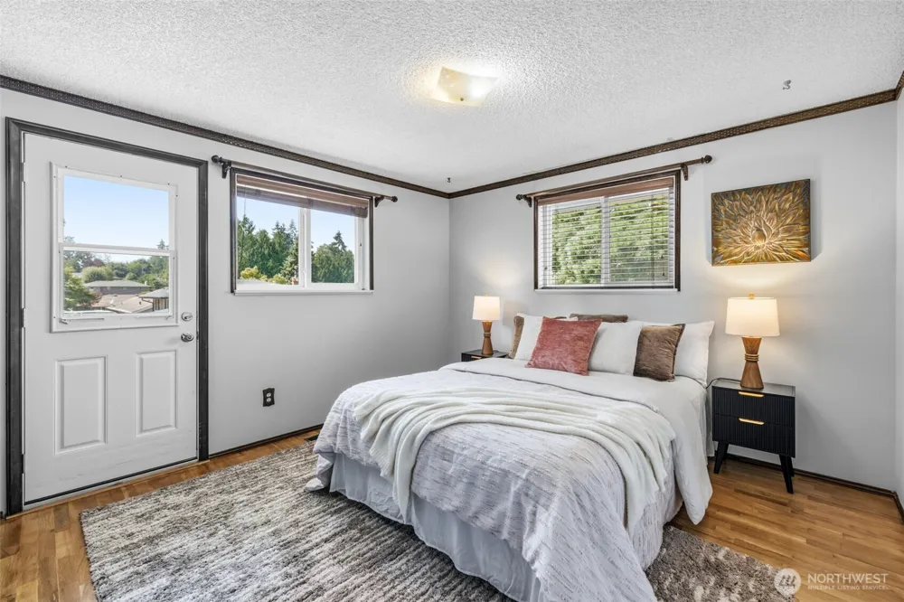 16613 19th Avenue SW Burien, WA 98166