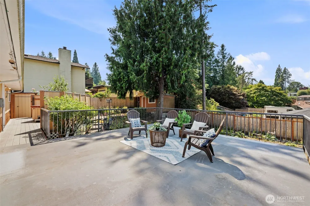 16613 19th Avenue SW Burien, WA 98166