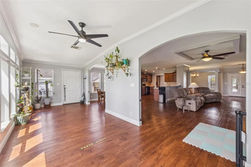 653 LAKE MOBILE DRIVE Altamonte Springs, FL 32701