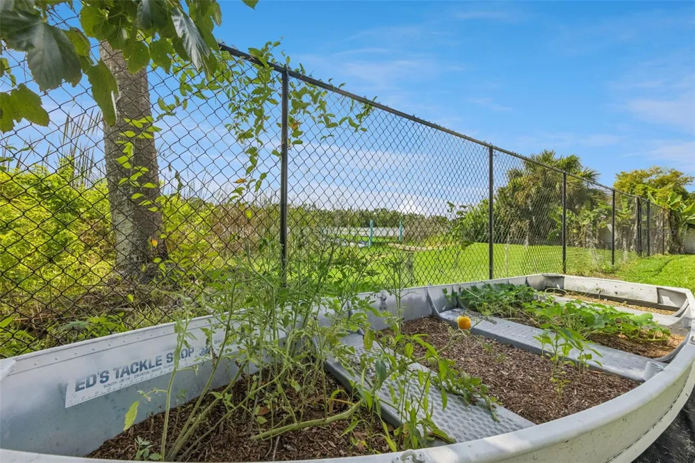 653 LAKE MOBILE DRIVE Altamonte Springs, FL 32701