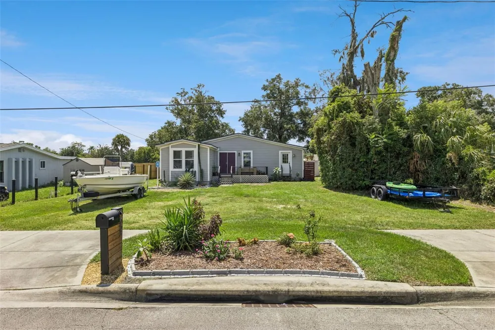 653 LAKE MOBILE DRIVE Altamonte Springs, FL 32701