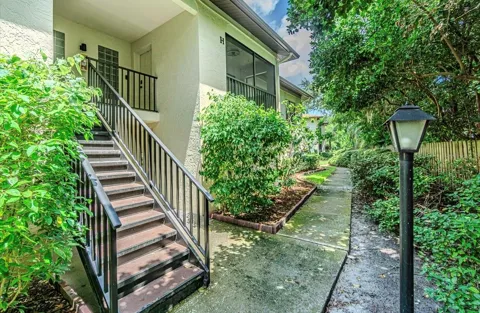 3345 CRYSTAL COURT E #H