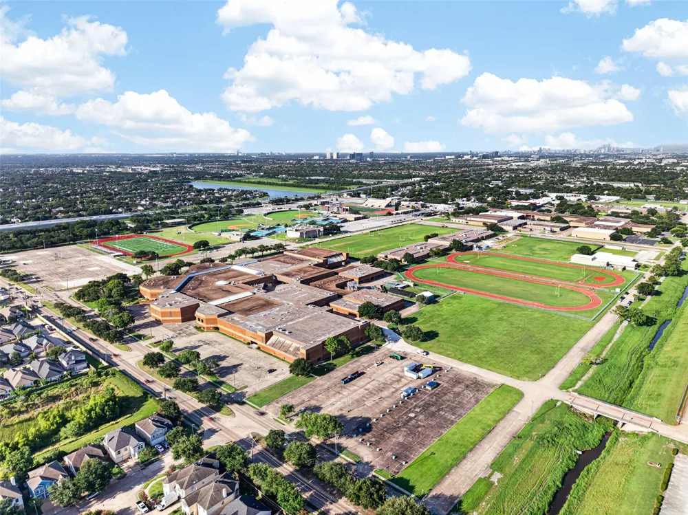 12989 Bellaire Boulevard #7 Houston, TX 77072