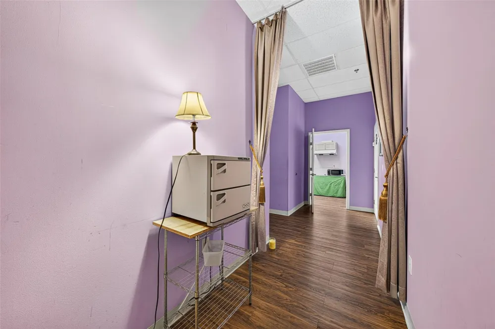 12989 Bellaire Boulevard #7 Houston, TX 77072