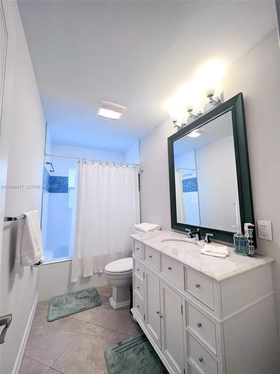 2932 NE 36th St Lighthouse Point, FL 33064
