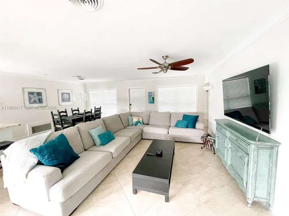 2932 NE 36th St Lighthouse Point, FL 33064