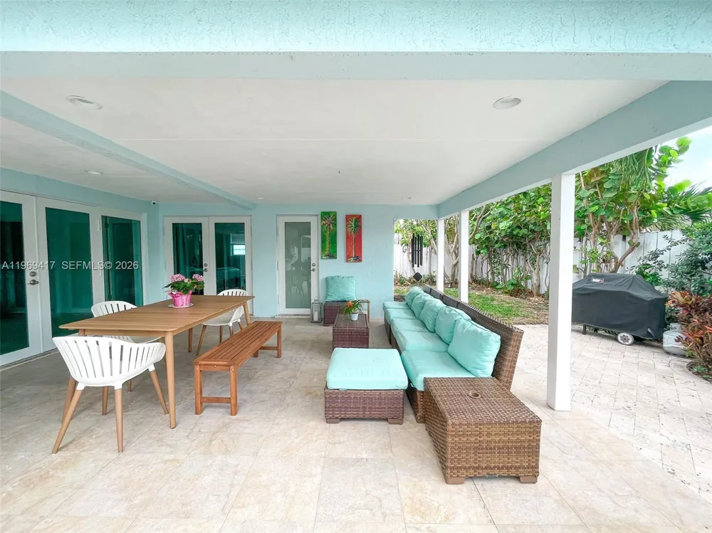 2932 NE 36th St Lighthouse Point, FL 33064