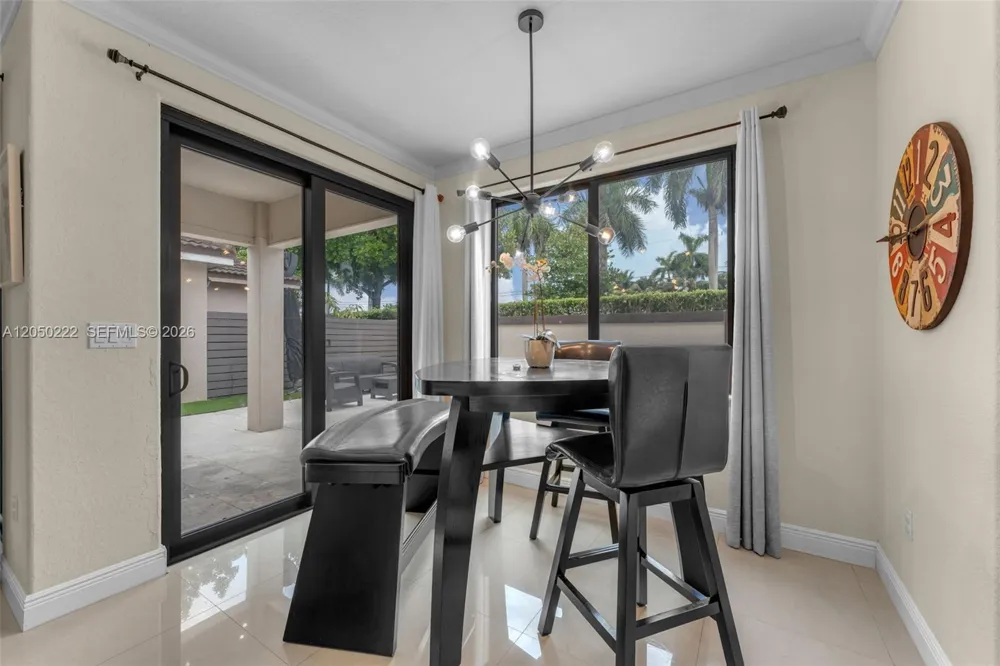 15454 SW 41st Ter Miami, FL 33185