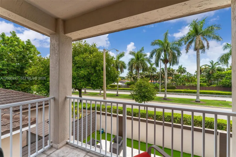 15454 SW 41st Ter Miami, FL 33185