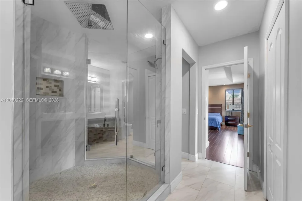 15454 SW 41st Ter Miami, FL 33185