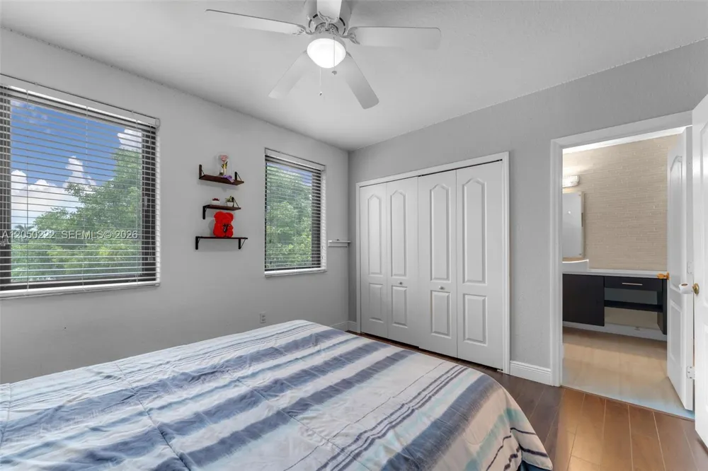 15454 SW 41st Ter Miami, FL 33185
