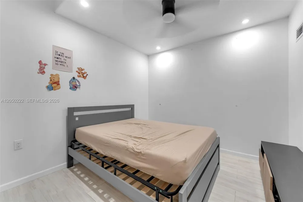 15454 SW 41st Ter Miami, FL 33185