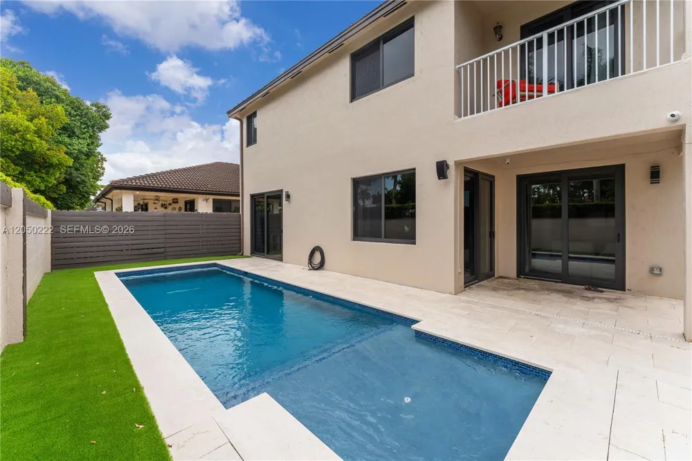 15454 SW 41st Ter Miami, FL 33185