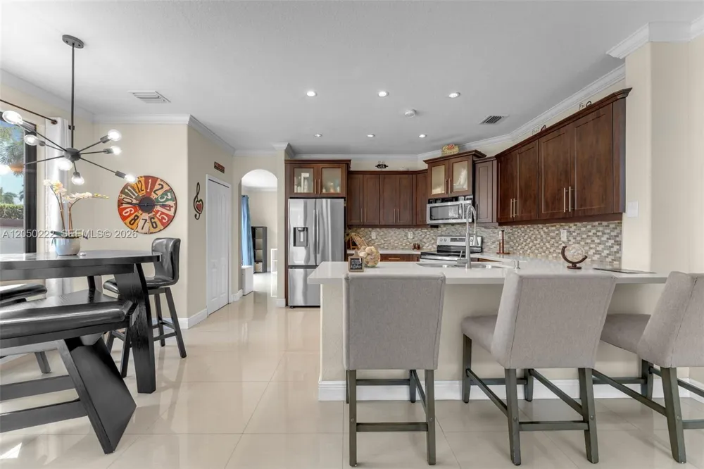 15454 SW 41st Ter Miami, FL 33185