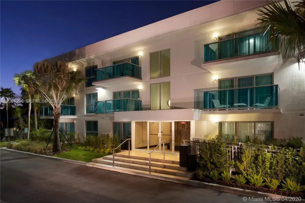 290 Bal Bay Dr #107 Bal Harbour, FL 33154