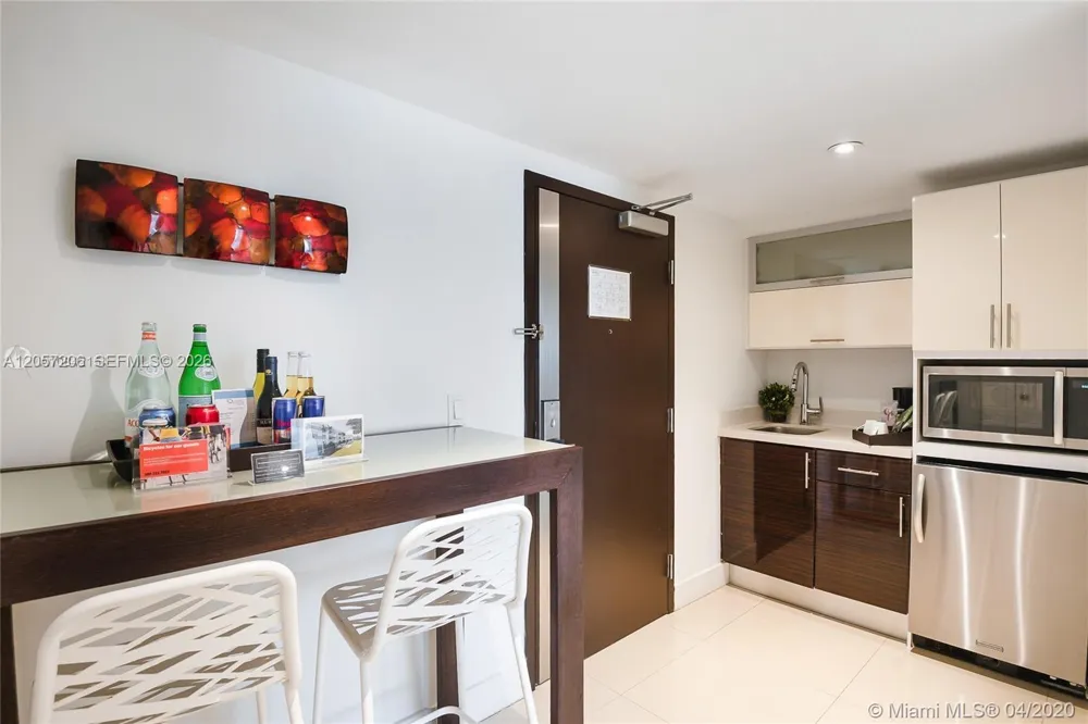 290 Bal Bay Dr #107 Bal Harbour, FL 33154