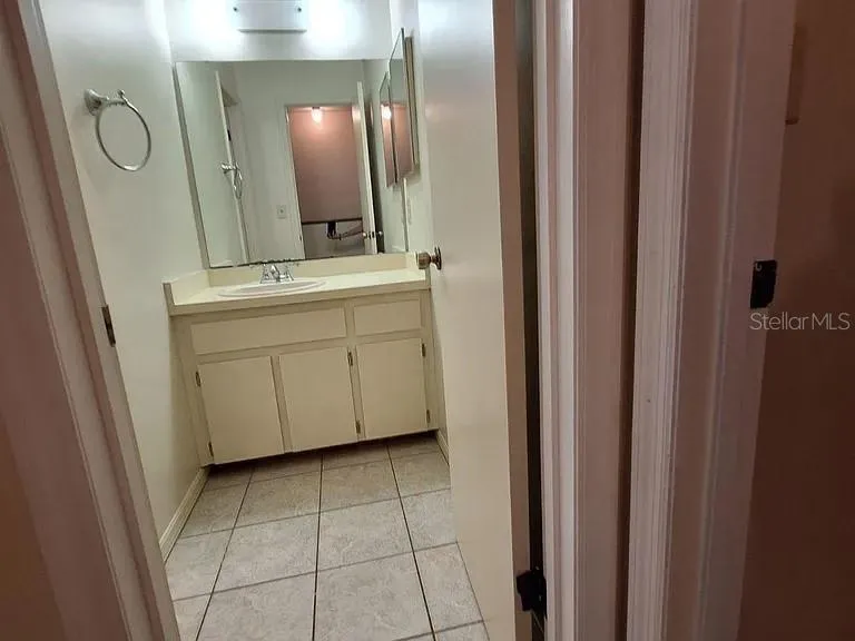 6111 SW 8TH PLACE Gainesville, FL 32607