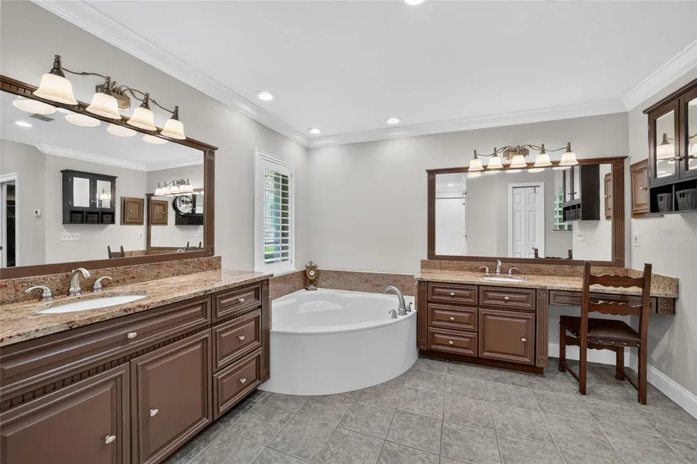 7050 SE 12TH CIRCLE ocala, FL 34480