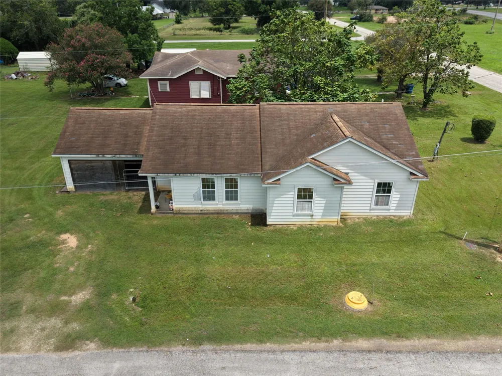 1420 Colorado St Hempstead, TX 77445